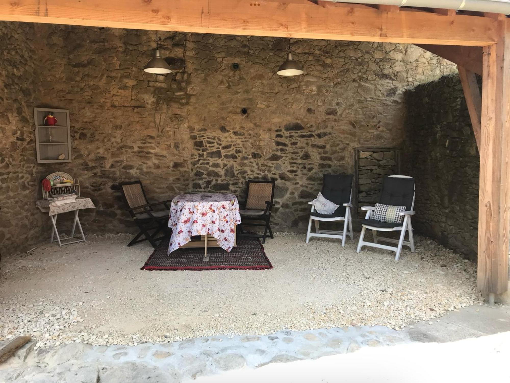 Le Petit Grange Bed & Breakfast Le Lindois Luaran gambar