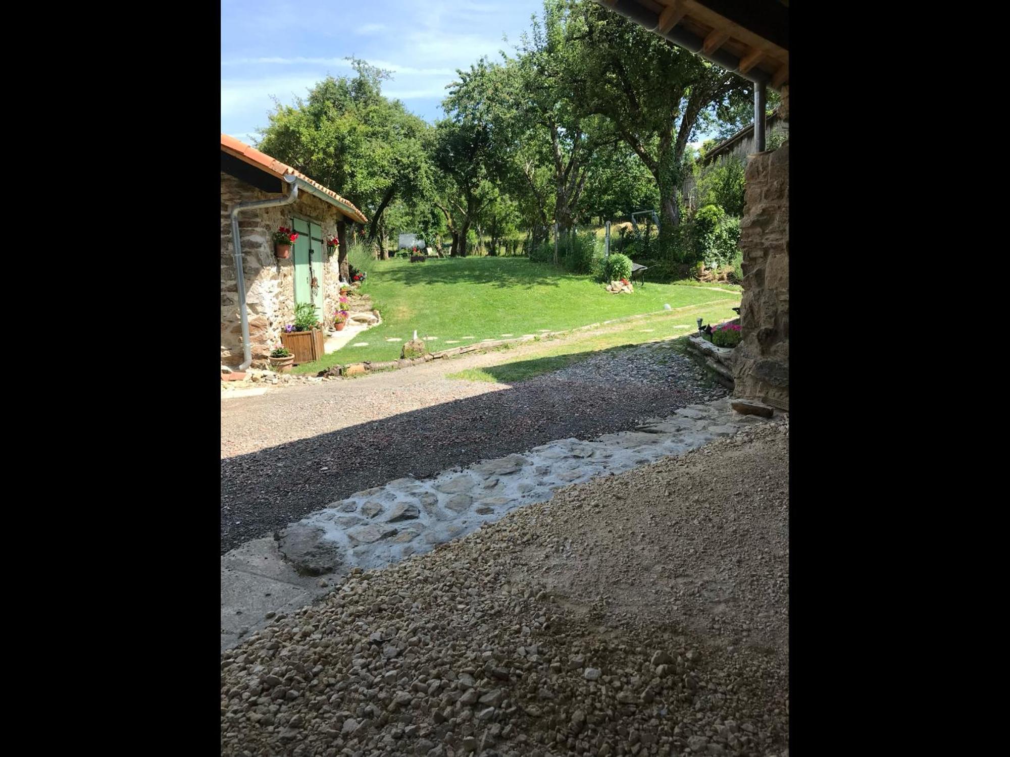 Le Petit Grange Bed & Breakfast Le Lindois Luaran gambar