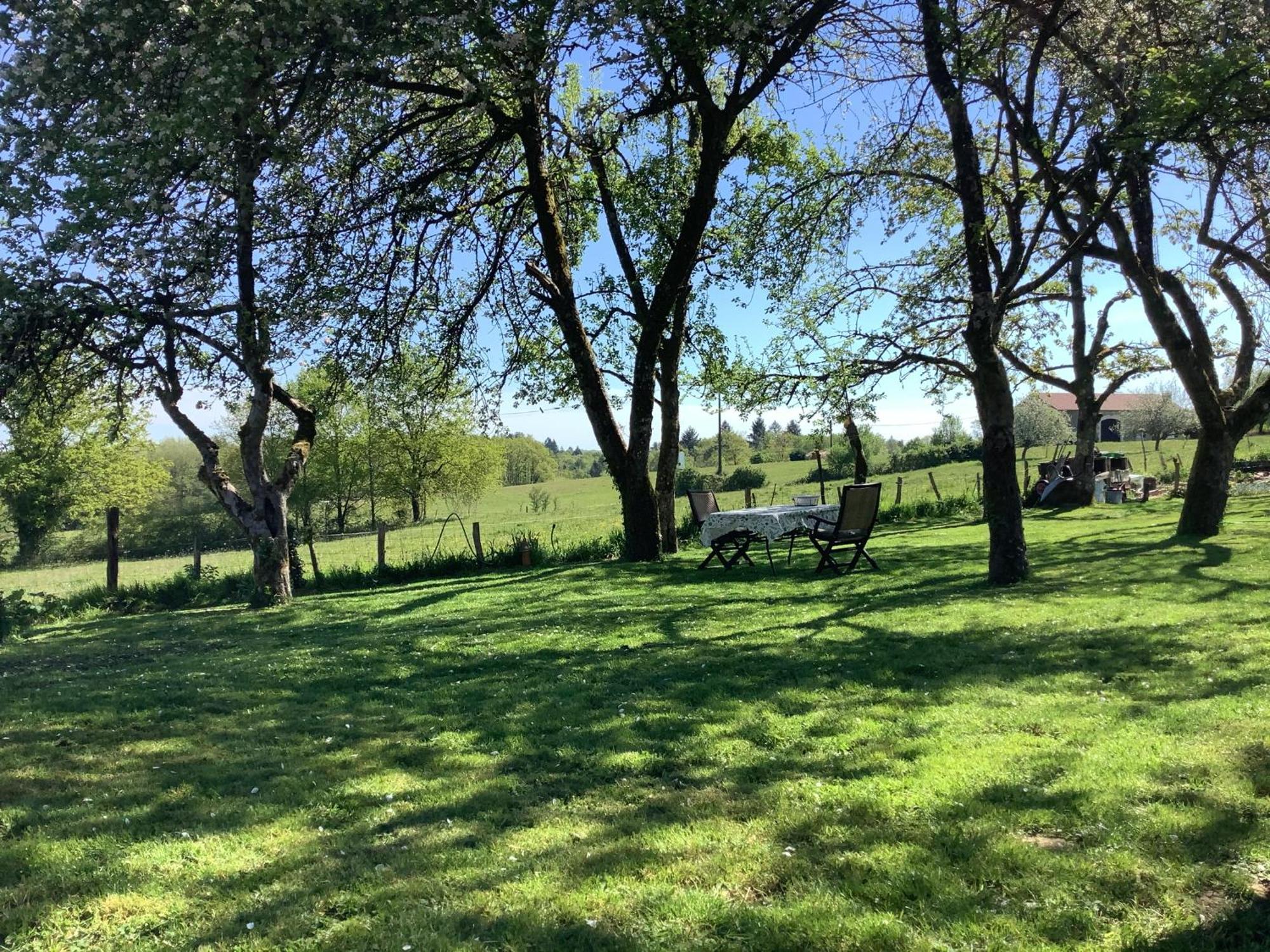 Le Petit Grange Bed & Breakfast Le Lindois Luaran gambar